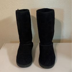 Ladies suede boots size 7 1/2