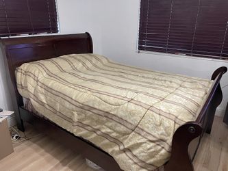 Full Size Sleigh Bed