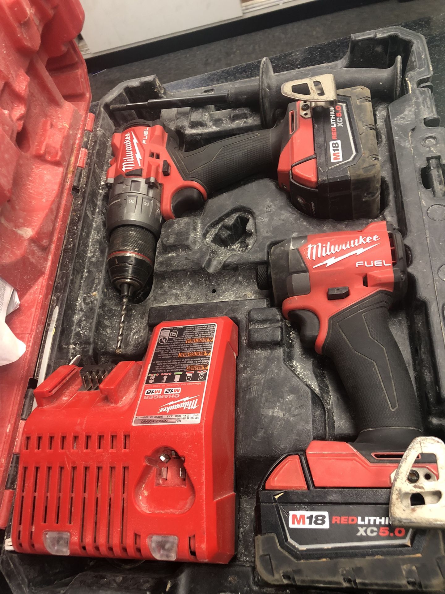 Milwaukee Fuel Drill Set