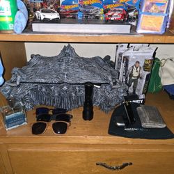 Bo4 Mystery Box With All The Collection Plus 2 Action Figures 