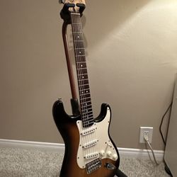 Customized Fender Squier - Treble bleed circuit & tone mod