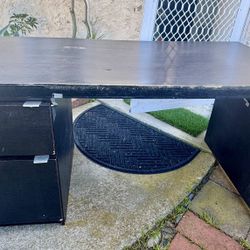 Black desk