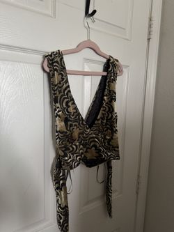 Urban Outfitters Women's Black Top Large