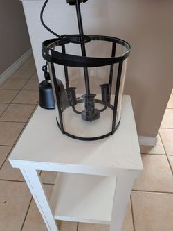 $40  Lampra Nueva de techo