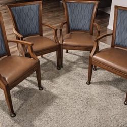 🪑 Elegant Solid Wood chair Set – 8 Chairs
