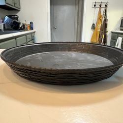 12” Round Basket Weave Tray By Carlisle 