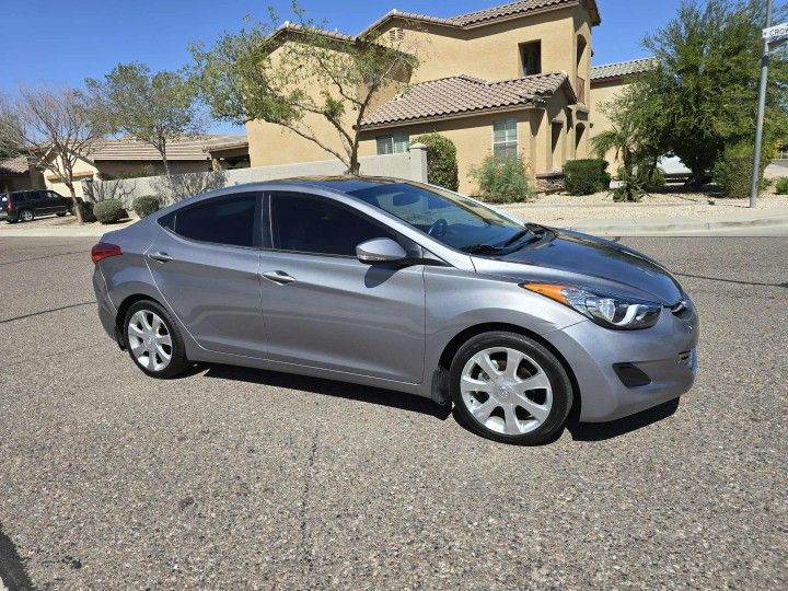 2012 Hyundai Elantra