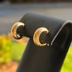 Jewelry 14k hollow yellow gold round twisted hoop earrings 1.80g