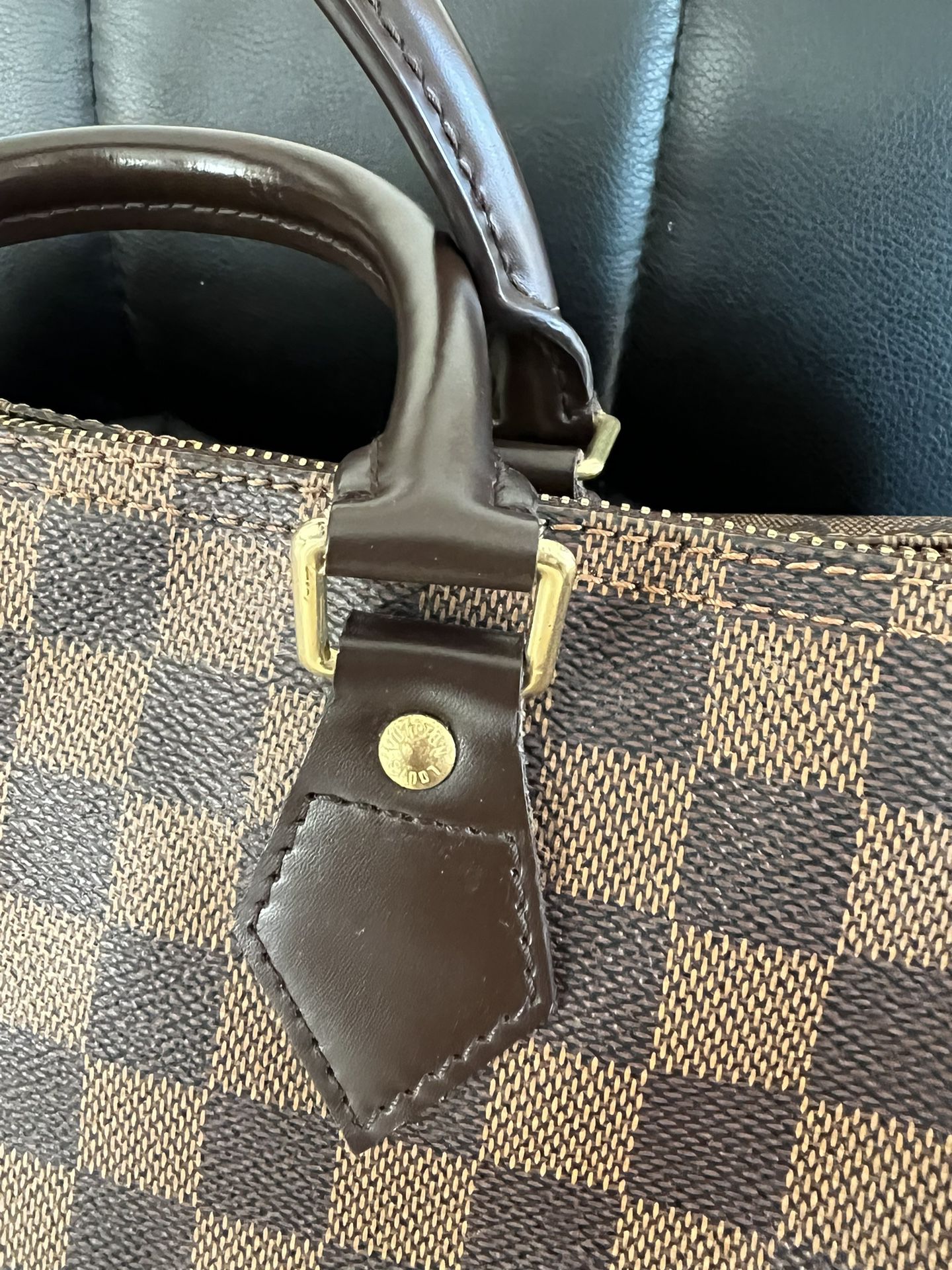 Louis Vuitton Speedy 35 Authentic for Sale in Andover, MA - OfferUp