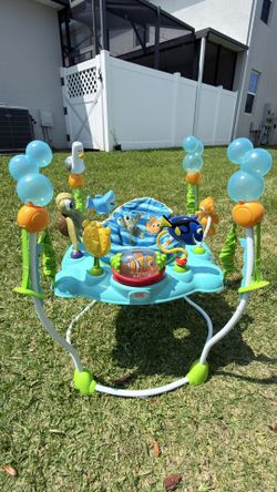 Selling a Bright Starts “Under the Sea” Jumperoo 