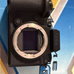 LUMIX S5iix With  50mm f/1.8 prime lens