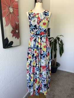 R&K - Dress Size 8P - new with tags