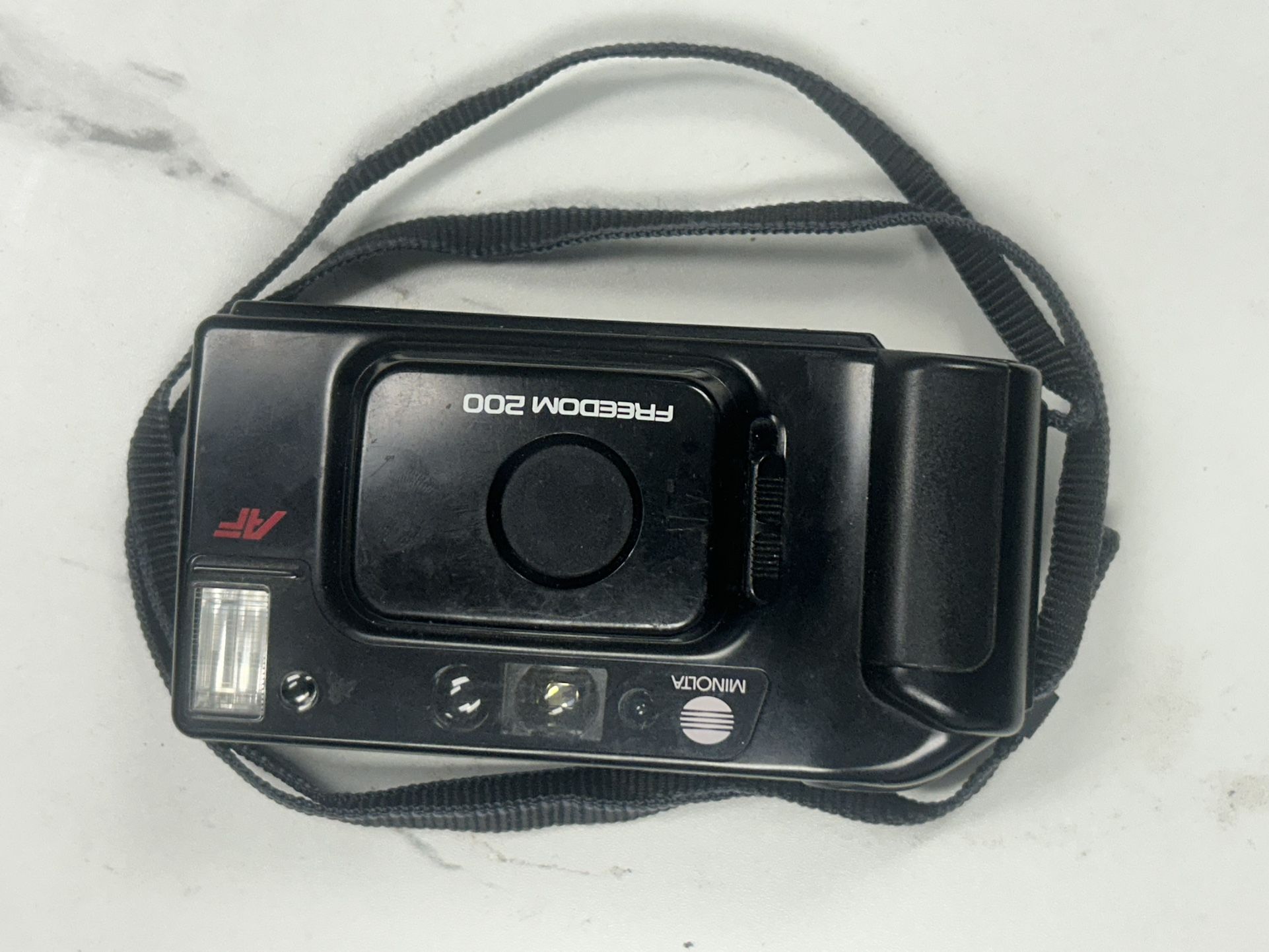 Minolta Freedom 200 35mm Film Camera – Autofocus Point and Shoot