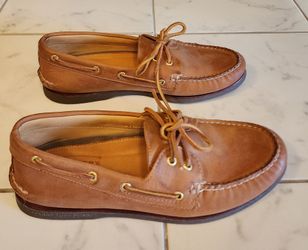 Sperry Men's Gold Cup Authentic Original 2-Eye Boat Shoes in a brown leather finish size 12 Men's