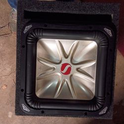 kicker/crutchfield 15" solo baric in box