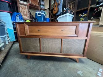 mid-century modern Curtis Mathes walnut stereo console