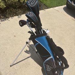 Boys Wilson Golf Set