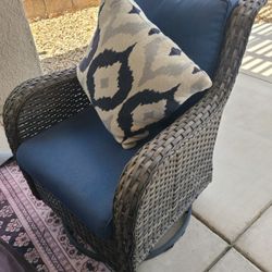 4 Swivel Patio Chair Set