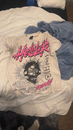 Hellstar tee (medium)