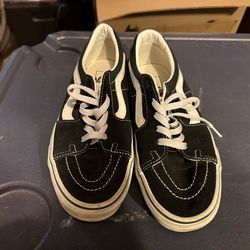 Vans shoes -  Men’s 7.5 Women’s 9