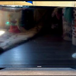 Samsung 42” LED tv With Subwoofer