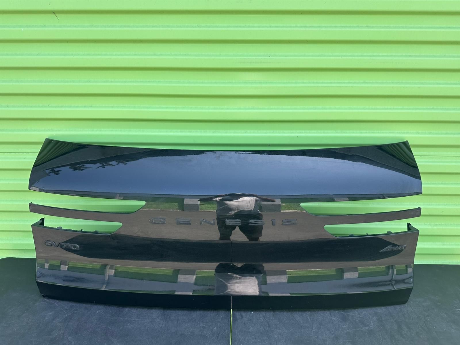 2020-2021 GENESIS GV70 REAR HATCH TAILGATE TRUNK LID SHELL PANEL OEM