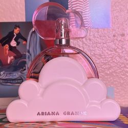 Ariana Grande Cloud pink
