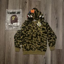 BAPE × MIGHTY MAX green camo zip up hoodie