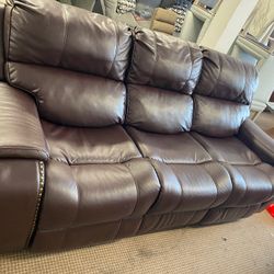 NICE BURGUNDY  LEATHER POWER RECLINING SOFA