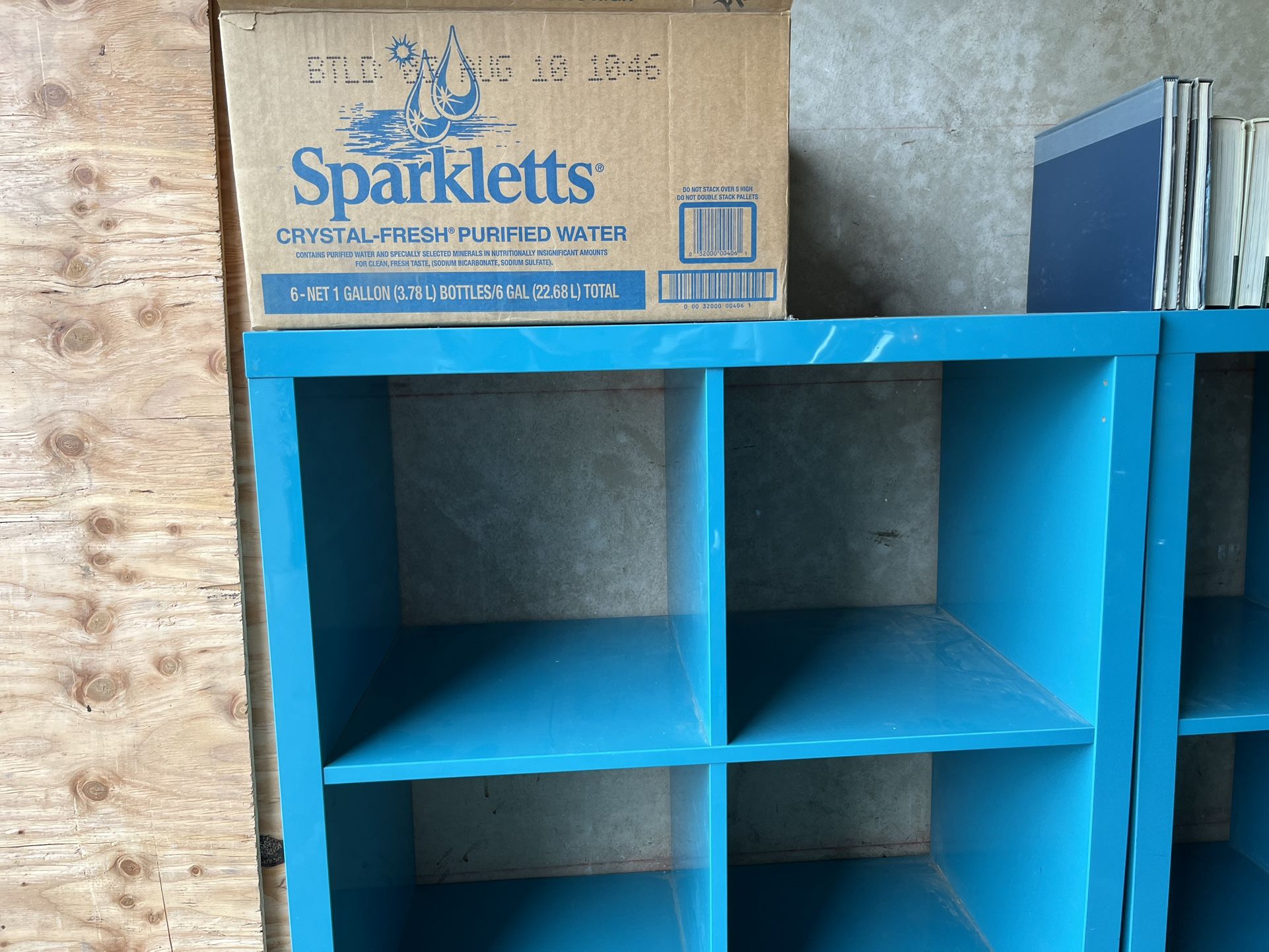 2 Sets Open Shelves
