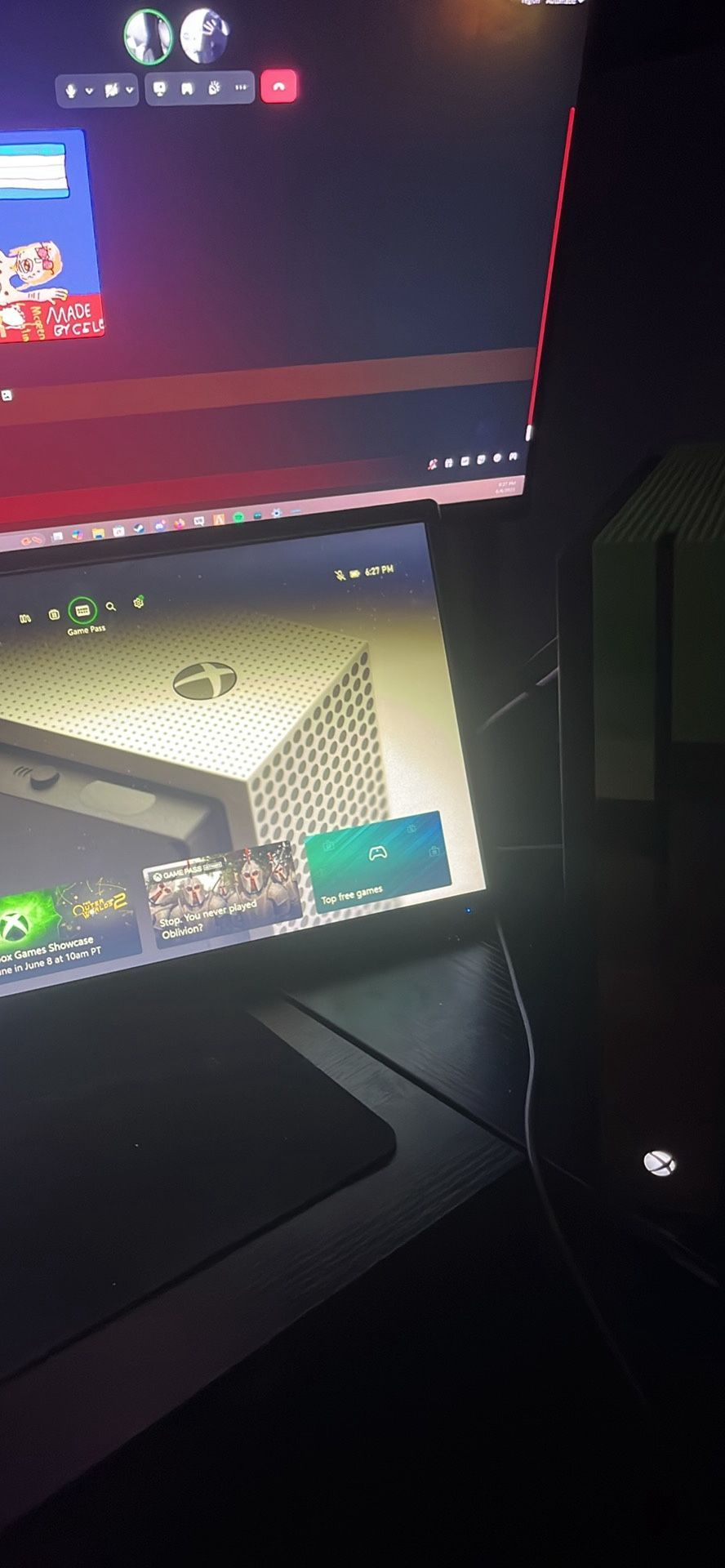 XBOX ONE S and Oculus Quest 2