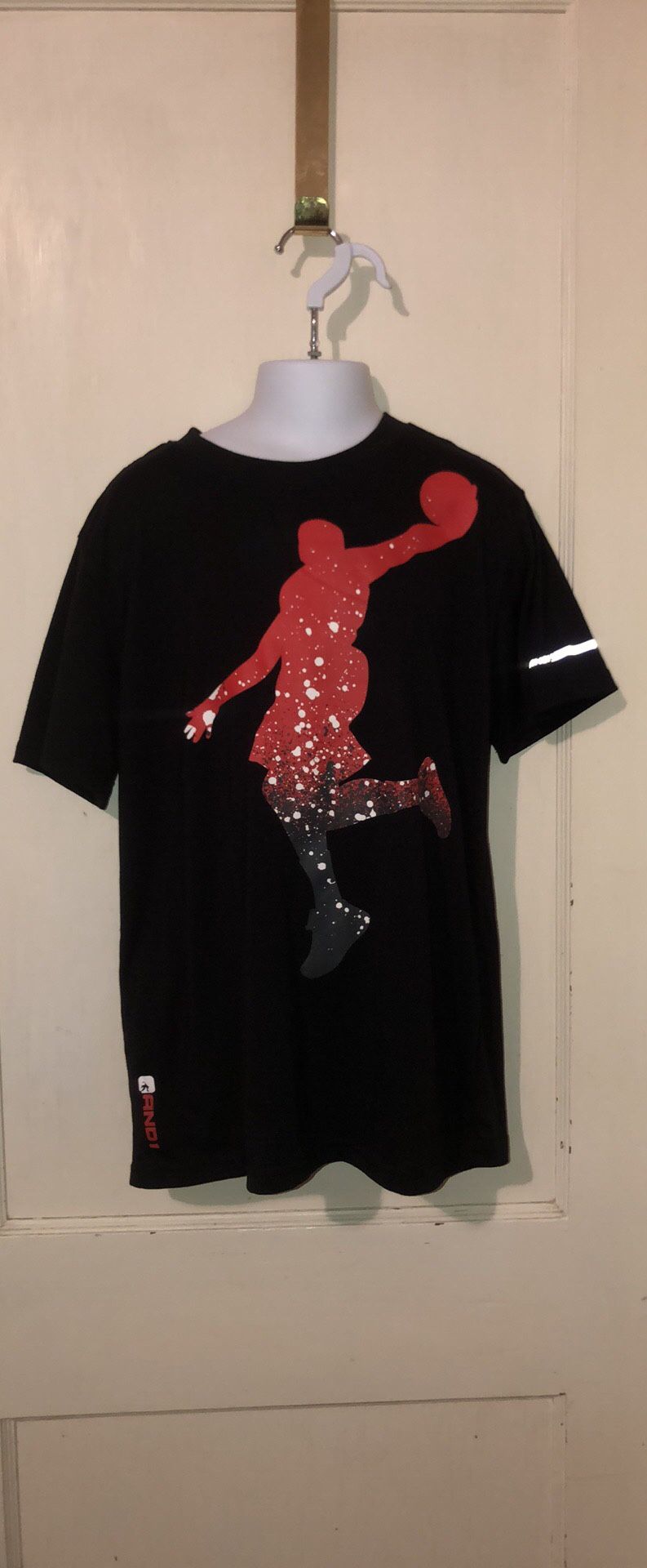 Boys size XL (14/16) black and red And1 short sleeve shirt in excellent condition