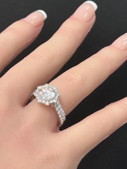 14KT 3.00CTW VS LabGrown Diamond Engagement Ring (IGI Certified)
