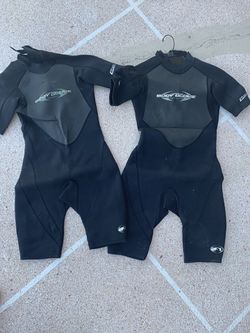 Wetsuits jr xl and small