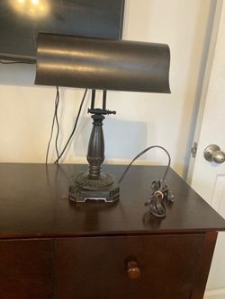 Bankers Lamp like new