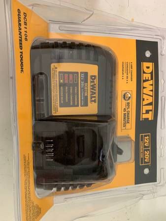 DEWALT 6 Amp Battery Charger