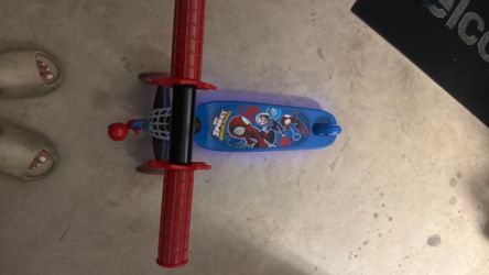 Toddler spider man scooter