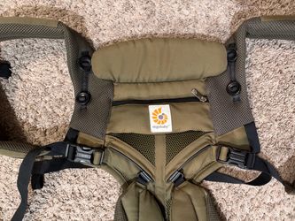 Ergobaby Baby Carrier Olive Green