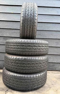 245/60/18 Firestone 🌟🌟 Vendo un set de llantas con 80% de vida las 4 🌟🌟🤩