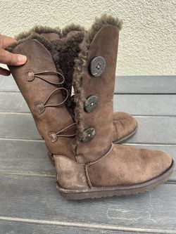 UGG Size 7 