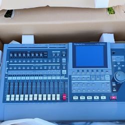 Roland VS-1680 Digital Studio Workstation w/Original Box