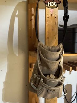 Work belt pouch
