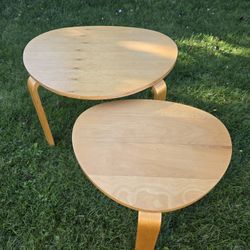 Coffee nesting tables
