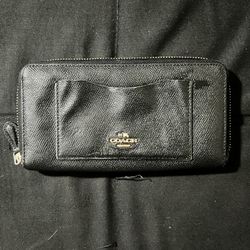 Coach Crossgrain Leather Zip Top Wallet