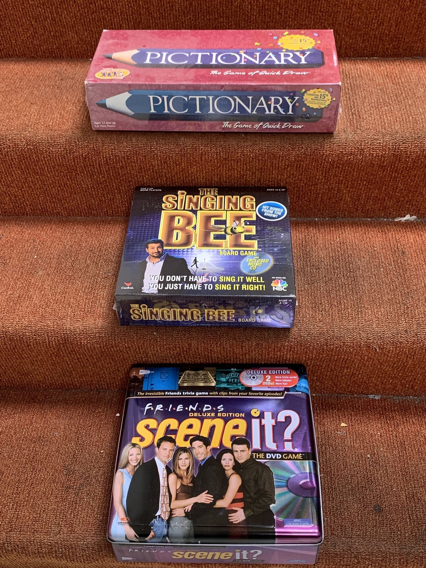 3 Games Pictionary (new) Singing Bee (new) Friends Scene It (used)