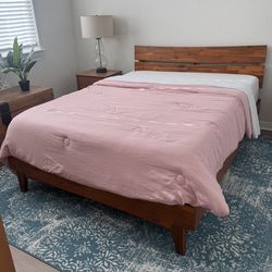 Mid-Century Modern Wood Bedroom Set with Memory Foam mattress