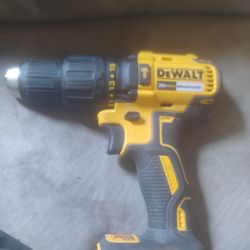 DeWalt 20v Max Cordless Hammerdrill