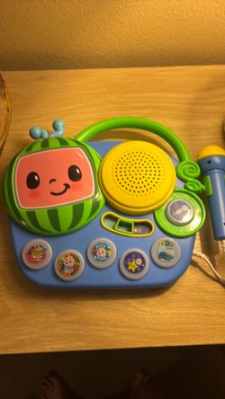 Cocomelon musical microphone