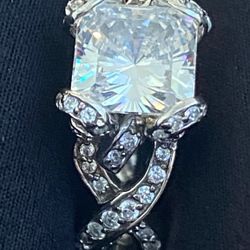 Ladies Sterling Silver 5+ Cut CZ