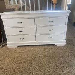 6 Drawer Dresser 